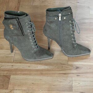 JLO Jennifer Lopez Womens Stiletto Ankle Boots Jaylah Olive Green Size 7.5